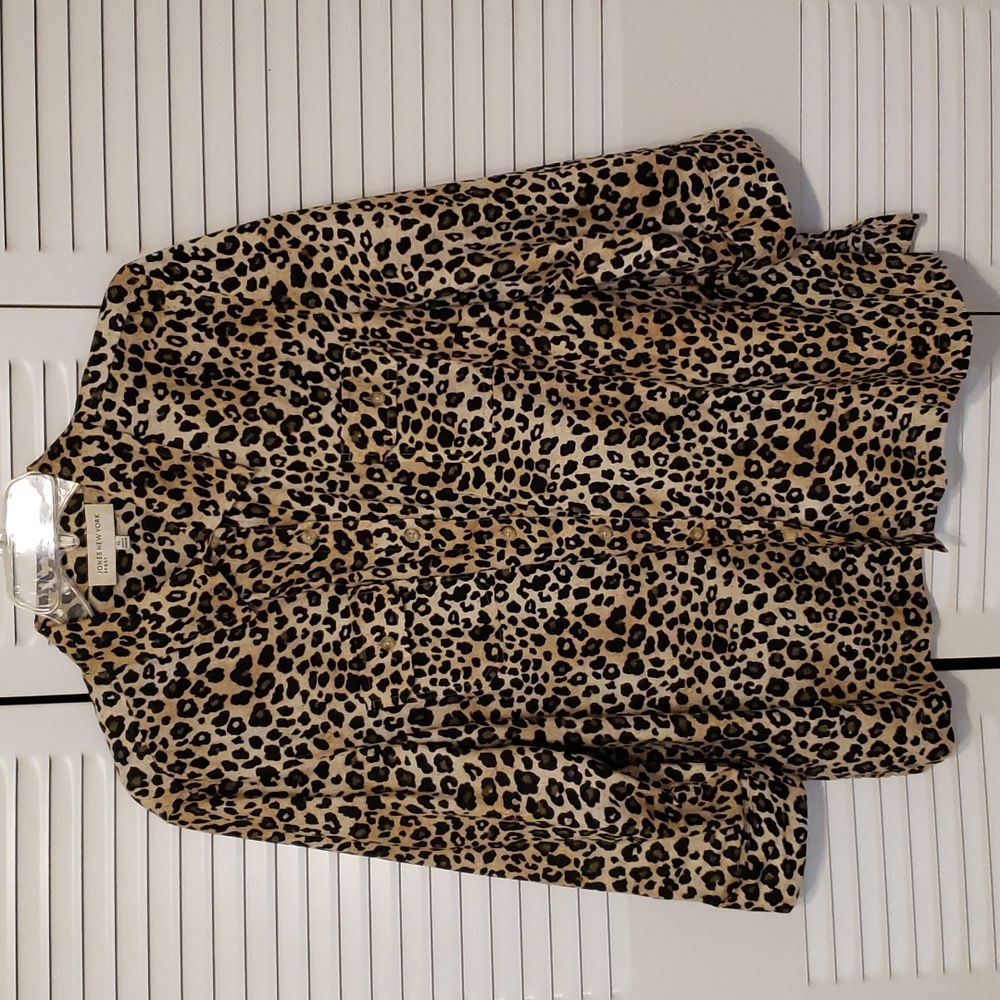 JONES NEW YORK SPORT button down blouse